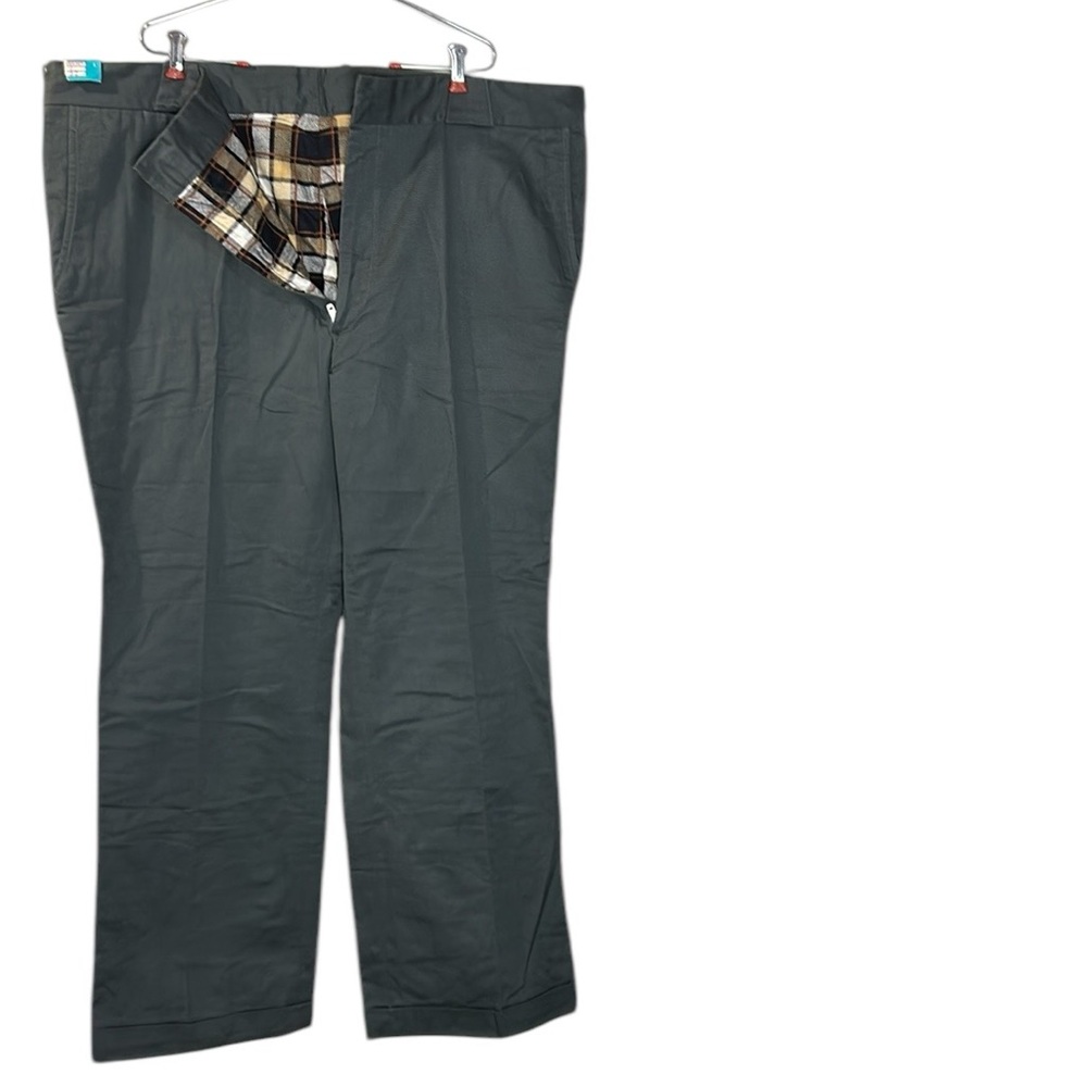New with Tags Men’s flannel lined‎ pants size 45” waist